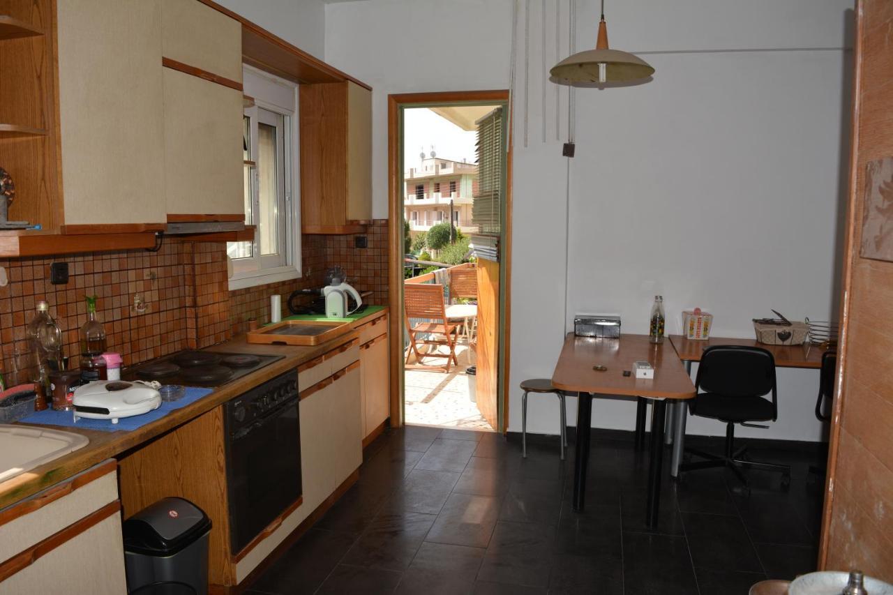 Spacious Apartment With Balconies, Ac, King Bed, Near Dt And Transports アテネ エクステリア 写真